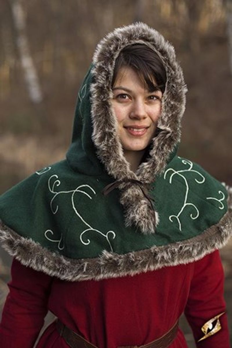 Hood -Fur Dark Green