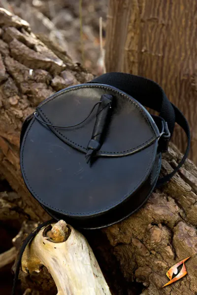 Hovedbilde Round Leather Bag - Black